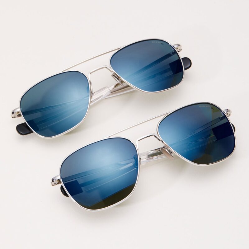 aviator 23k white gold lifestyle 8.jpg